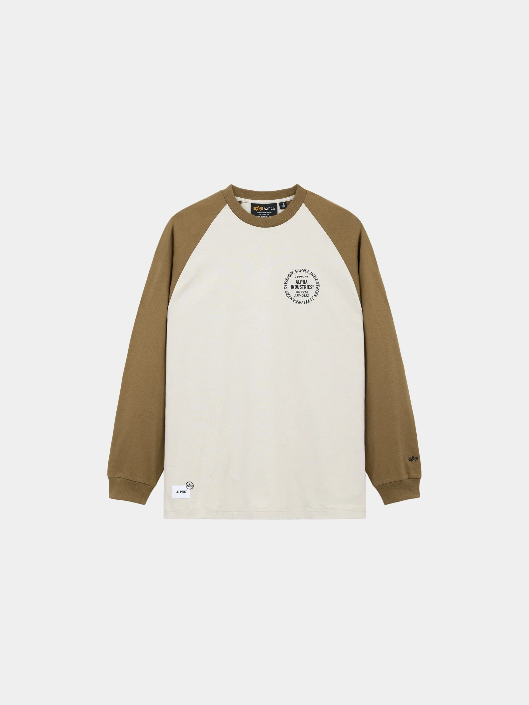UNFRM LONG-SLEEVED RAGLAN T-SHIRT